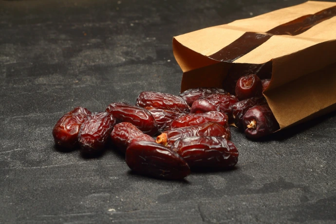 Soft Medjool date with no added sugar